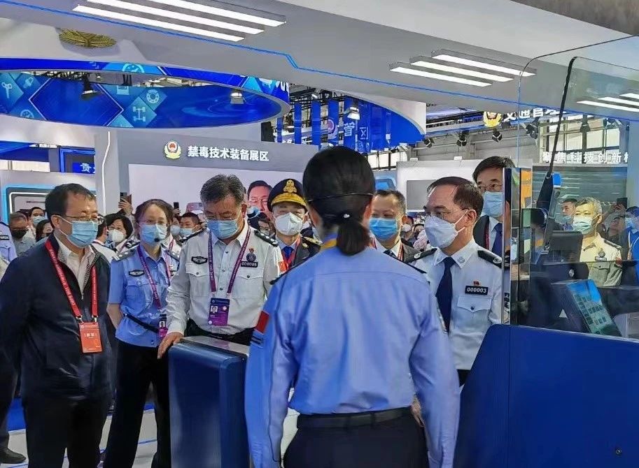 华体会(中国)huatihui·官方网页版,亮相第十一届中国国际警用装备博览会 用创新技术“警”上添花